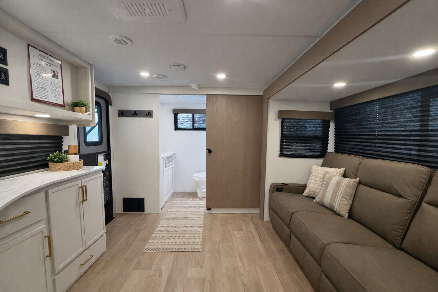 2026 Grand Design Transcend XPLOR 22RBX - Image 12