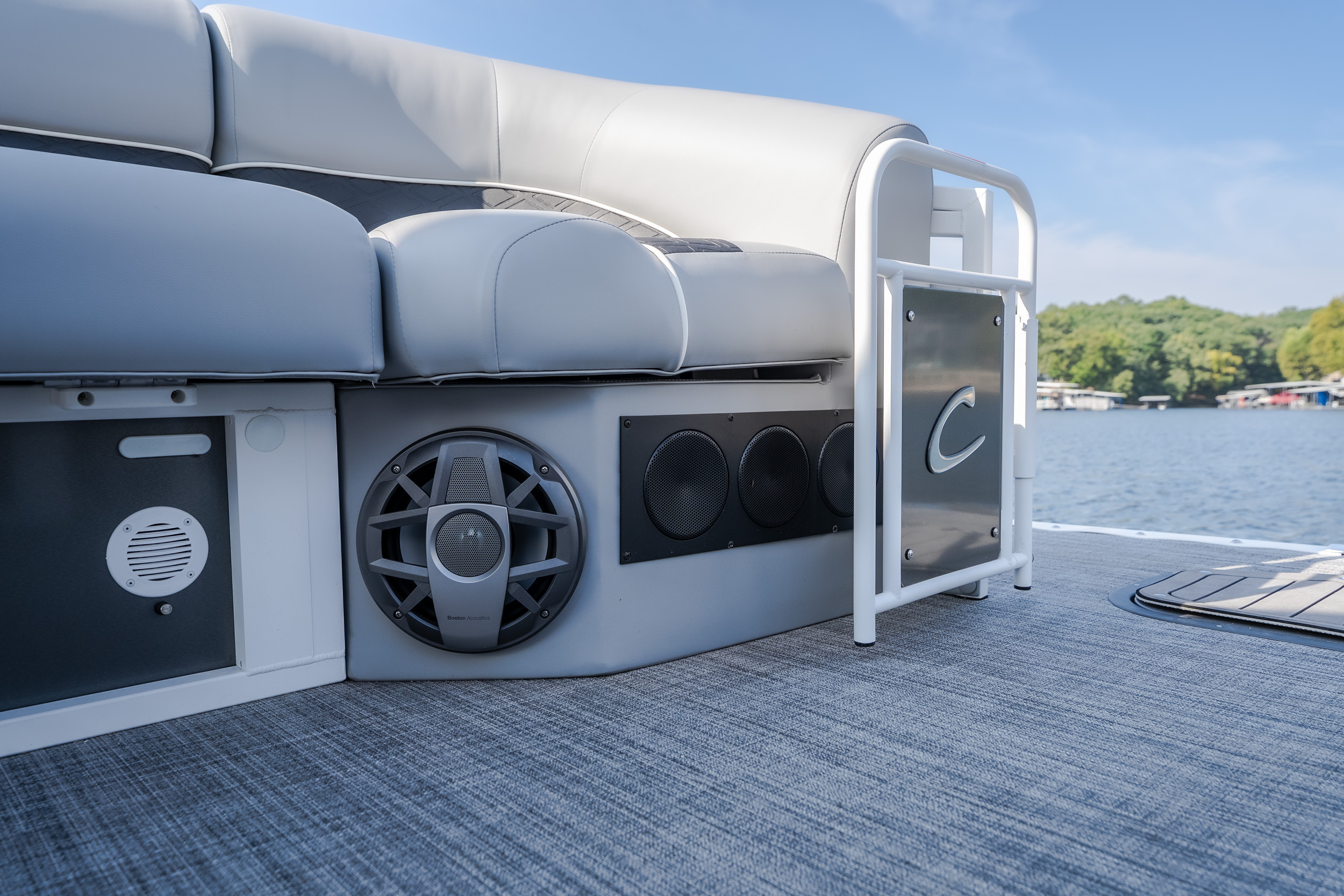 2025 JC Tritoon NepToon 25TT Sport DSL, Bow Chaise Arms - Image 38