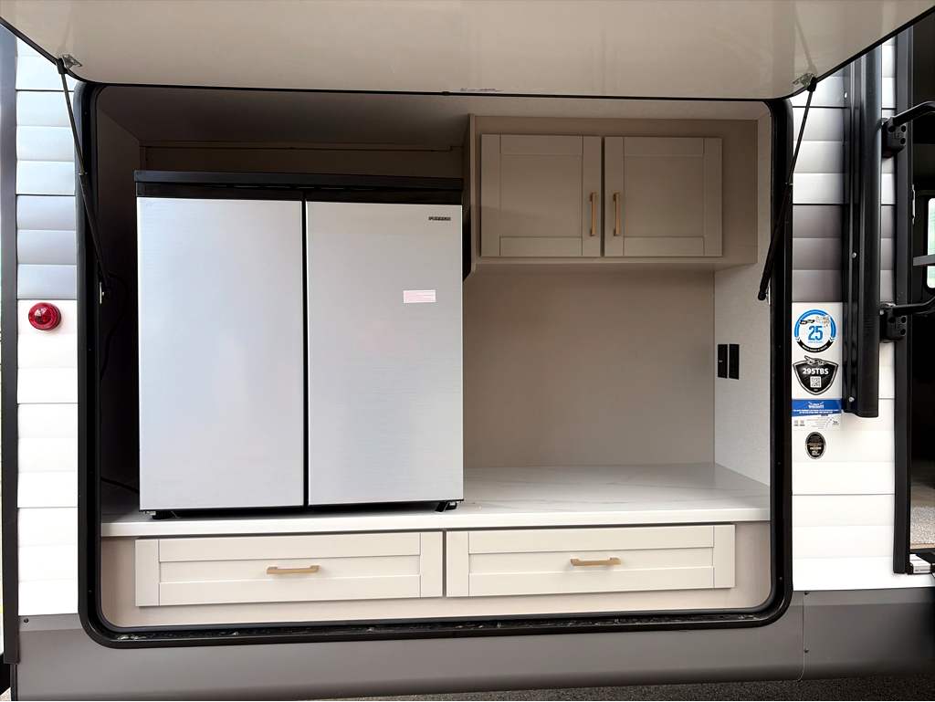 2027 JAYCO JAY FLIGHT 295TBS - Image 8
