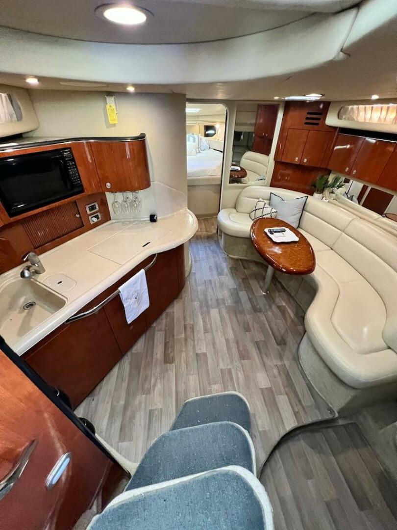 2004 Sea Ray 380 Sundancer - Image 35