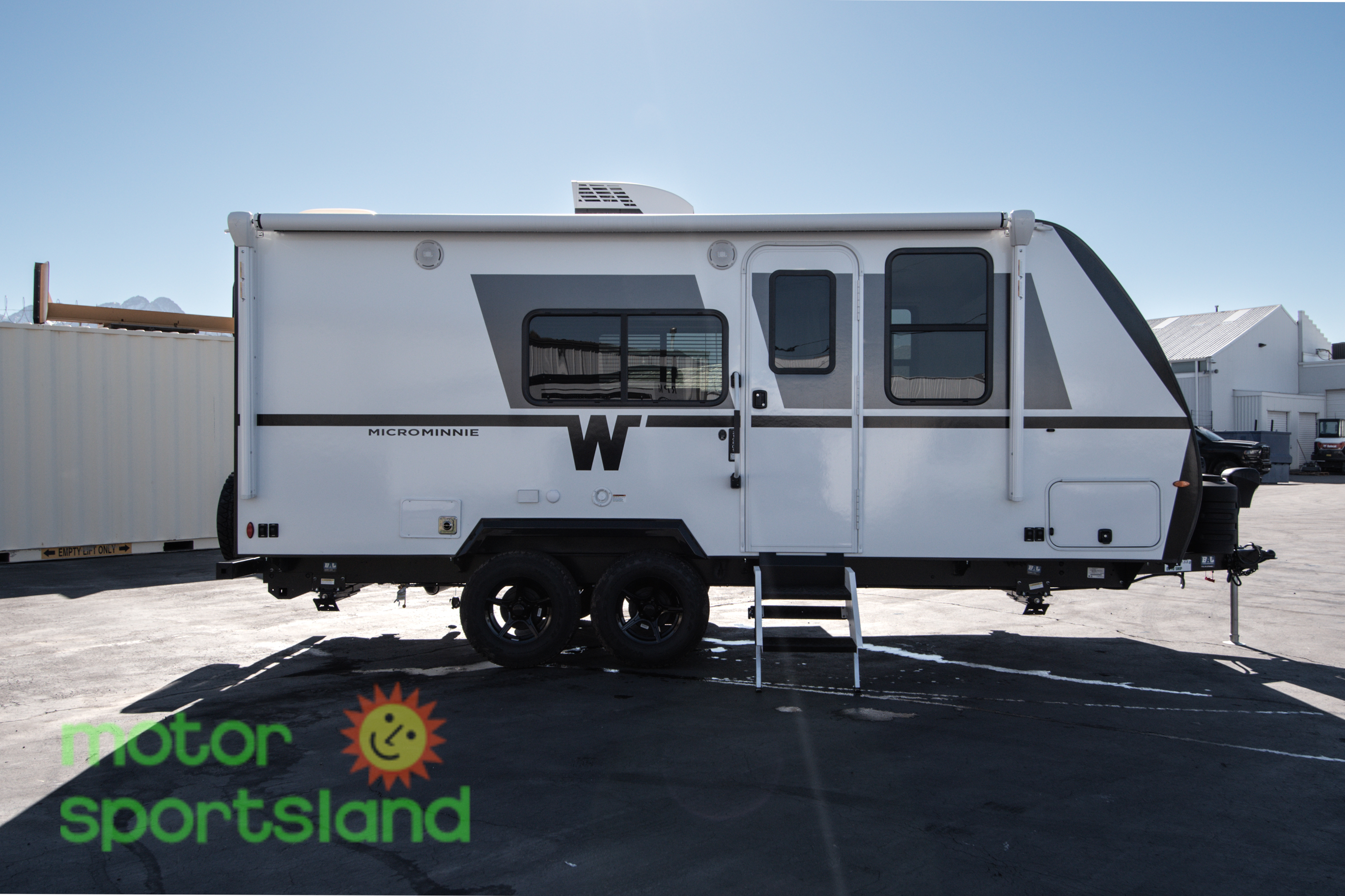 2026 Winnebago Micro Minnie 2108DS - Image 3