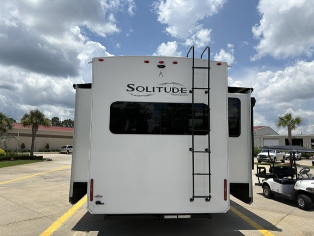 2024 GRAND DESIGN SOLITUDE 378MBS - Image 2