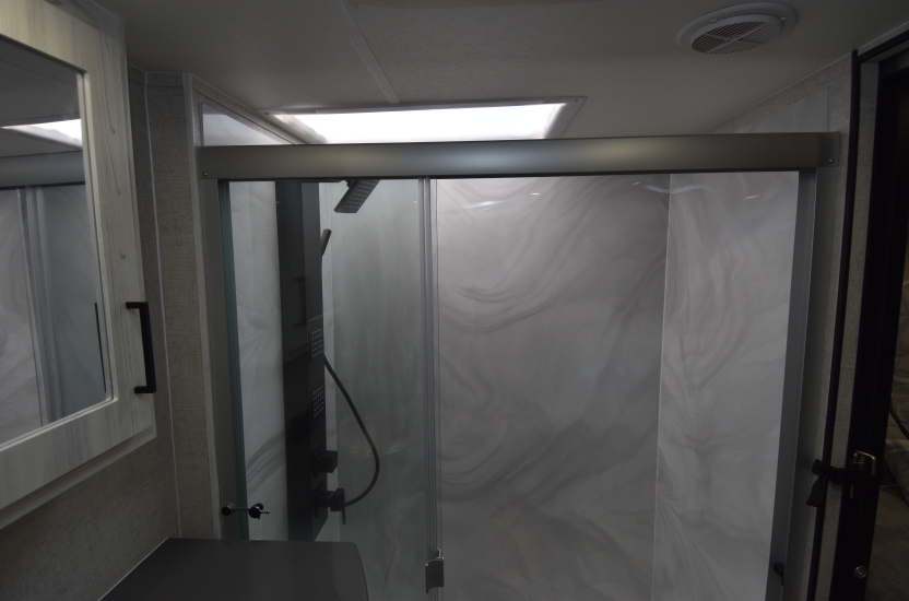 2025 Eclipse Attitude Wide Lite 5th Wheel 39A15G - Image 35