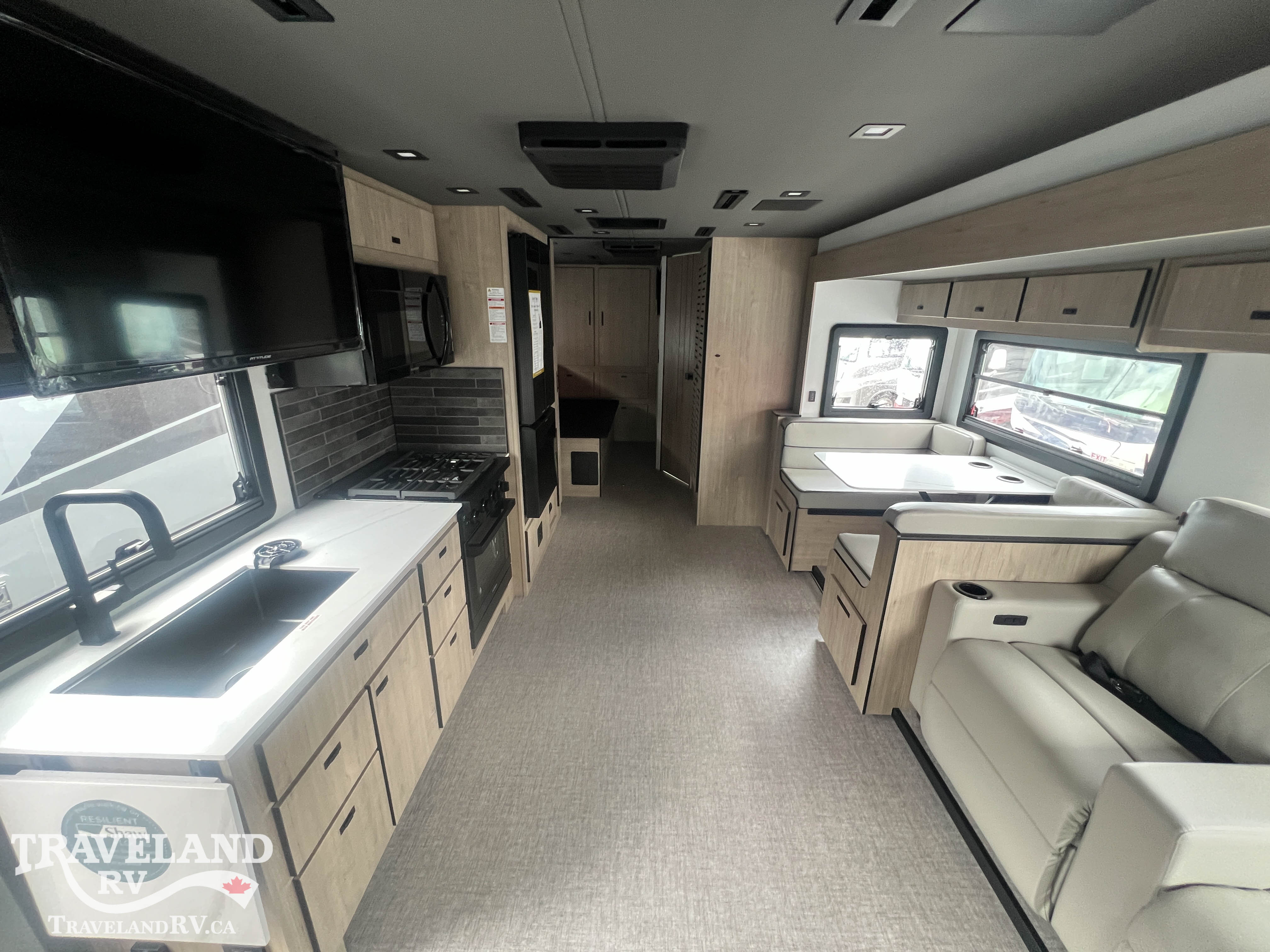 2027 Grand Design Lineage Series F 31ZW - Image 3
