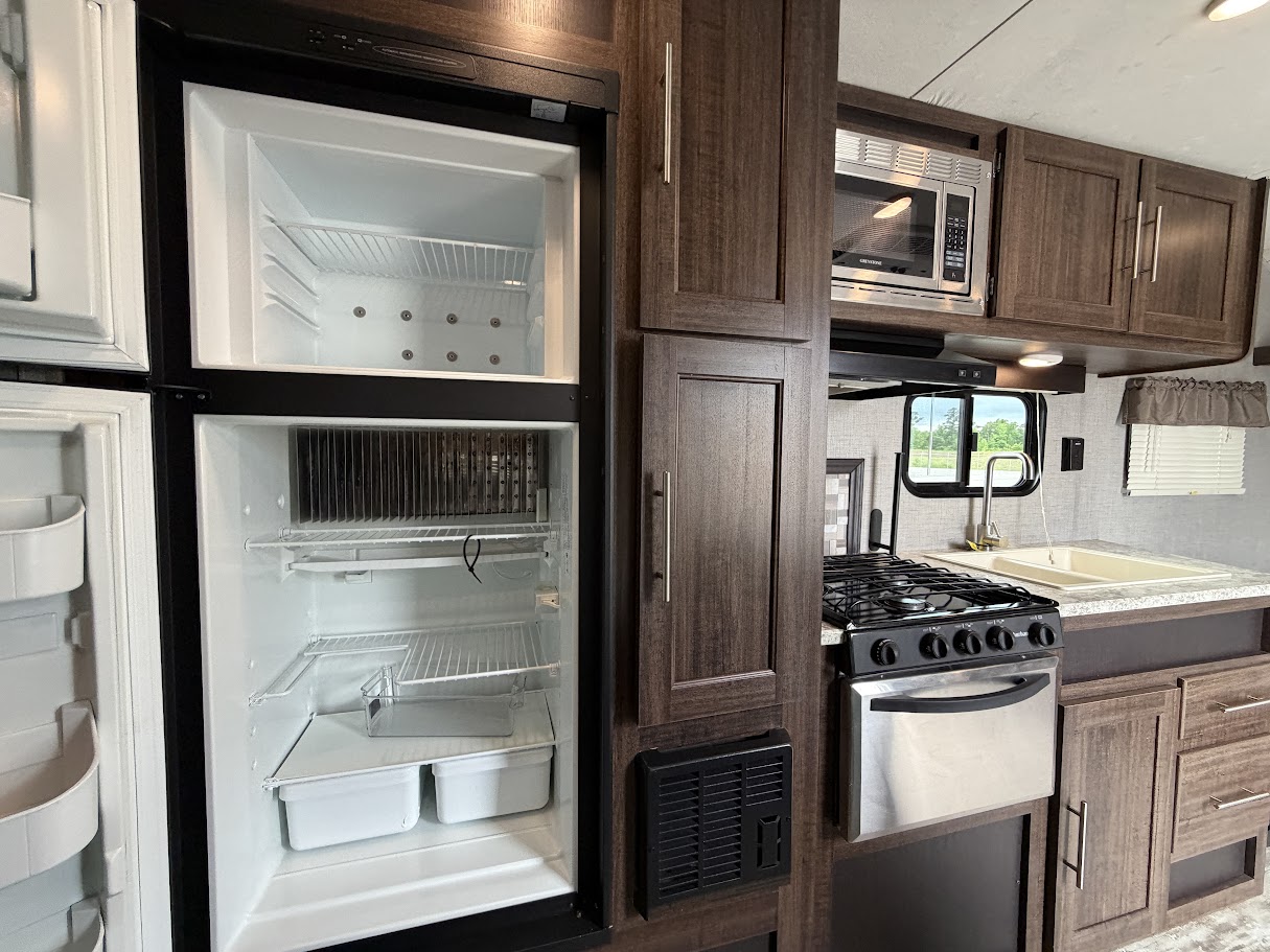 2018 CROSSROADS ZINGER 205bh - Image 14