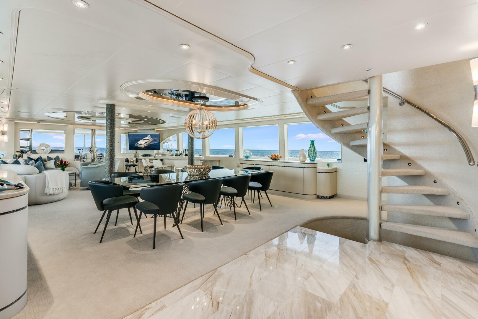2001 Westship Skylounge - Image 14