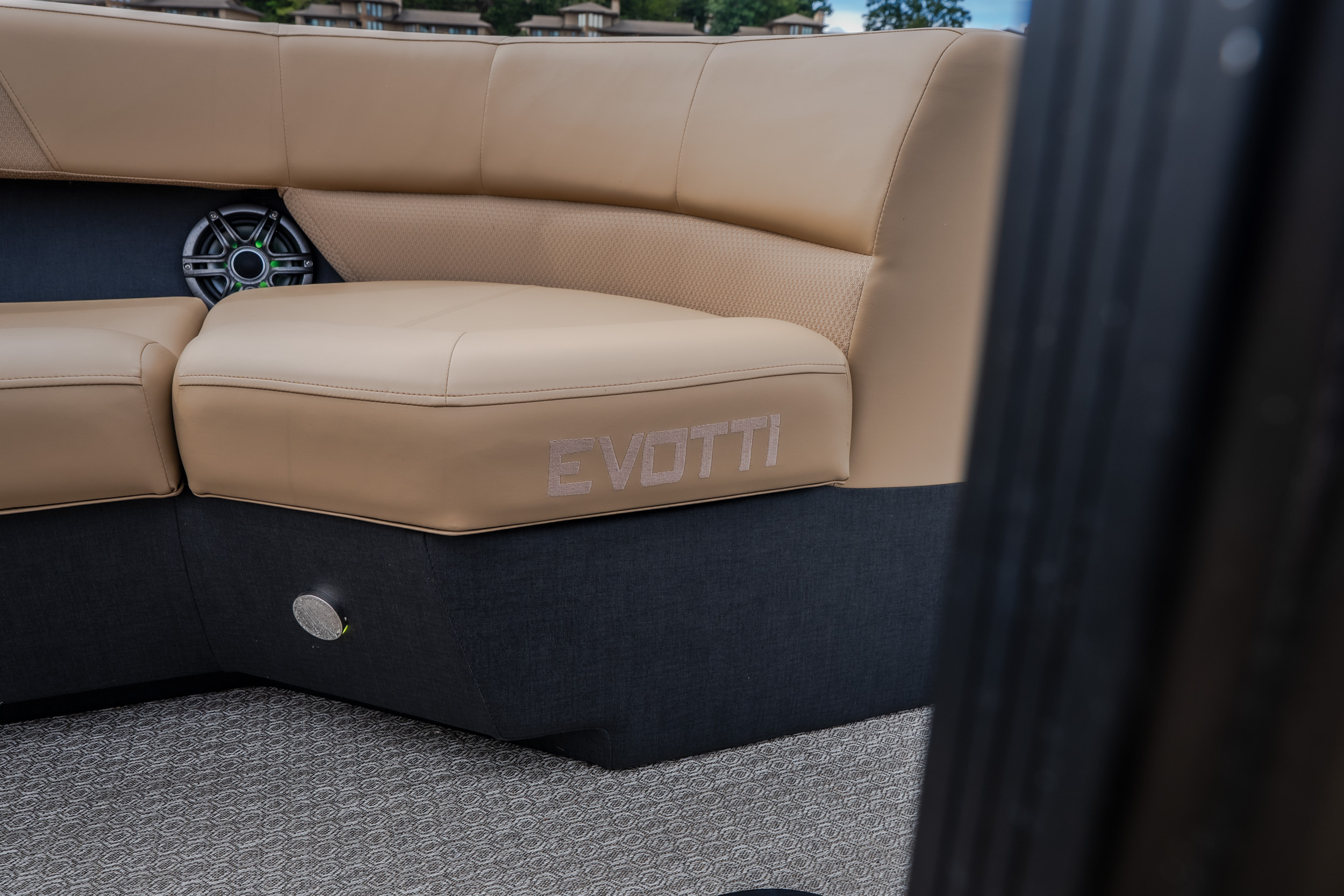 2026 Evotti 525 Quad Lounge - Image 62