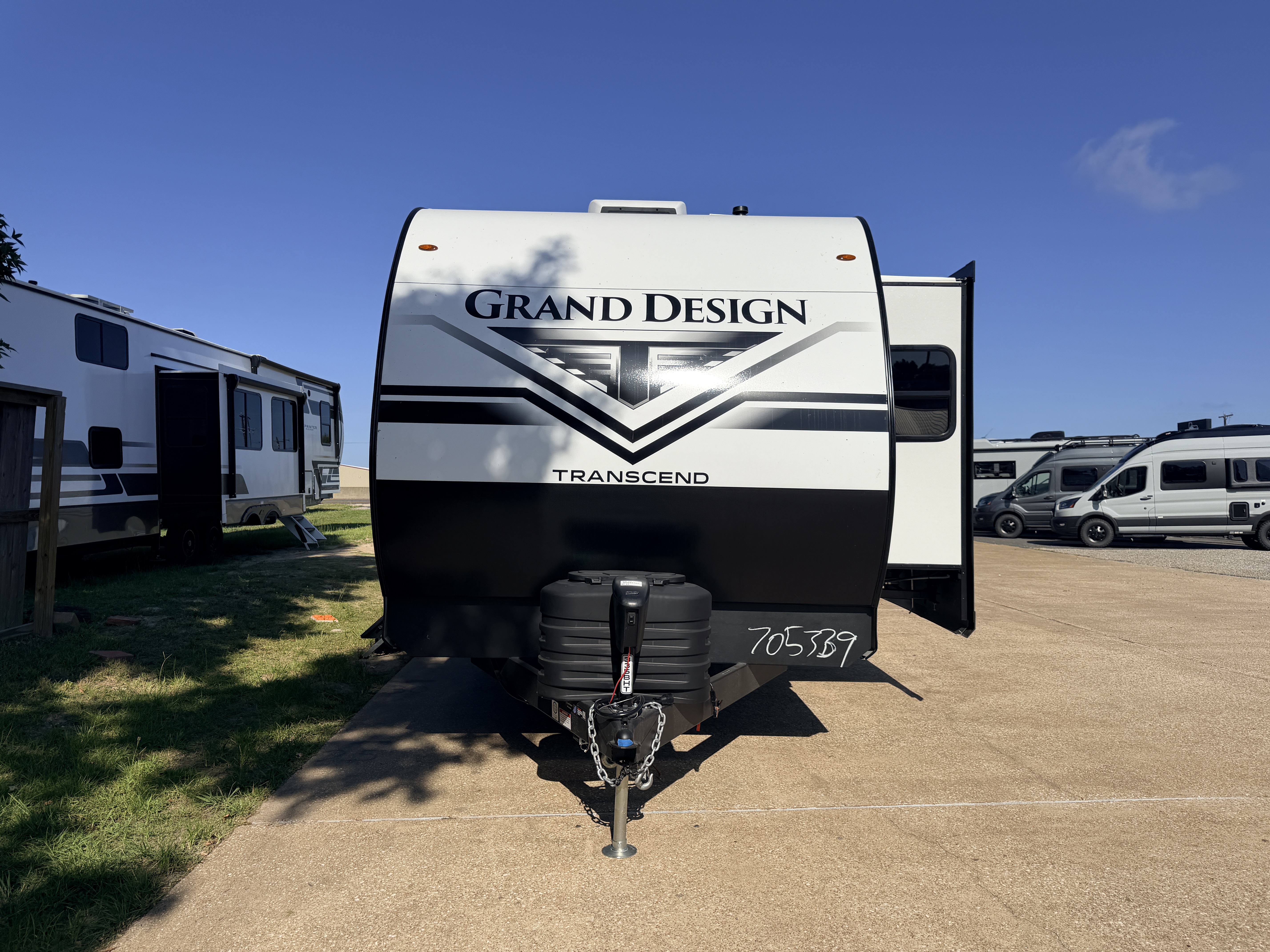 2027 Grand Design Transcend 335BHT - Image 2