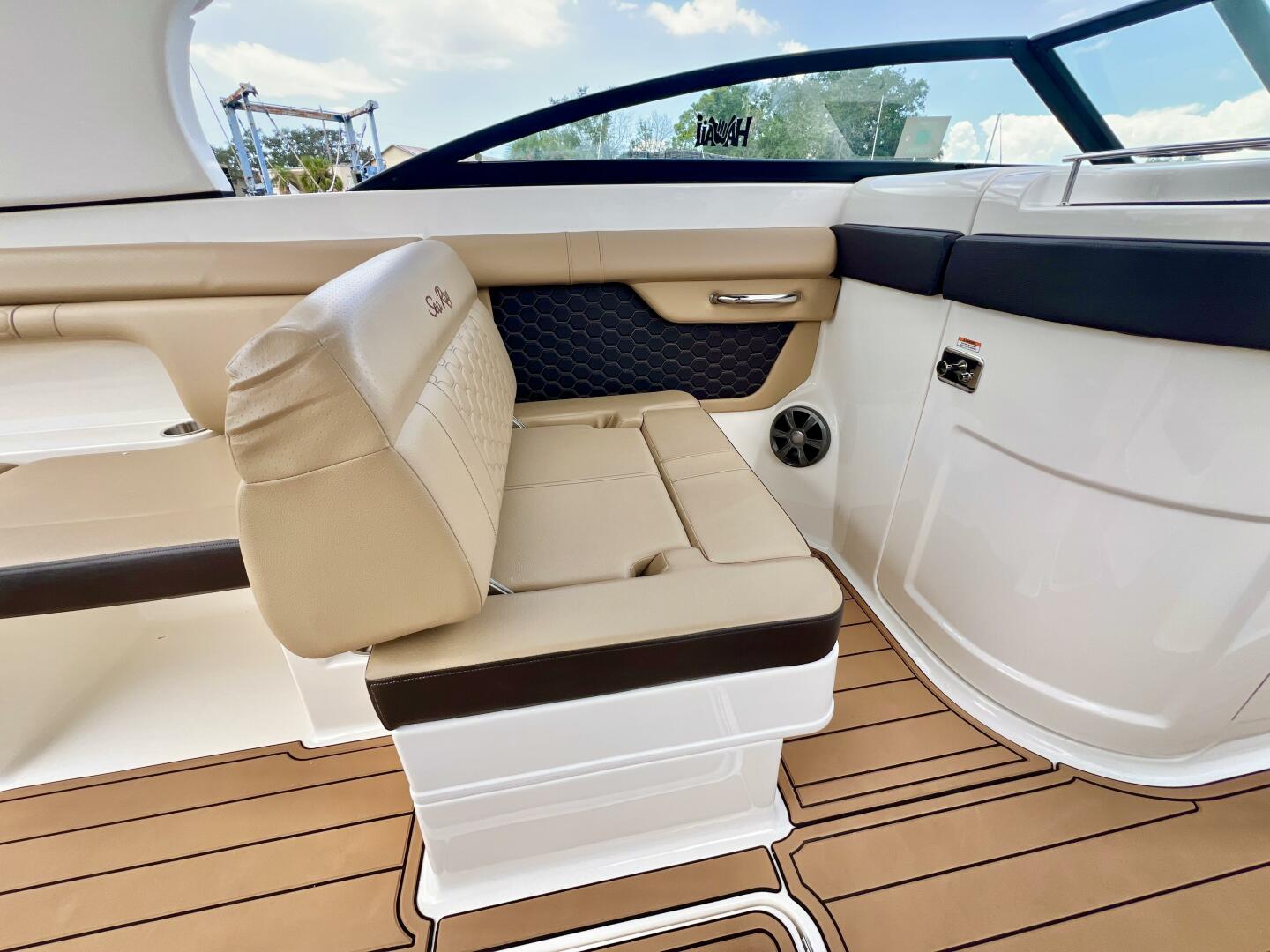 2019 Sea Ray SDX 290 OB - Image 24