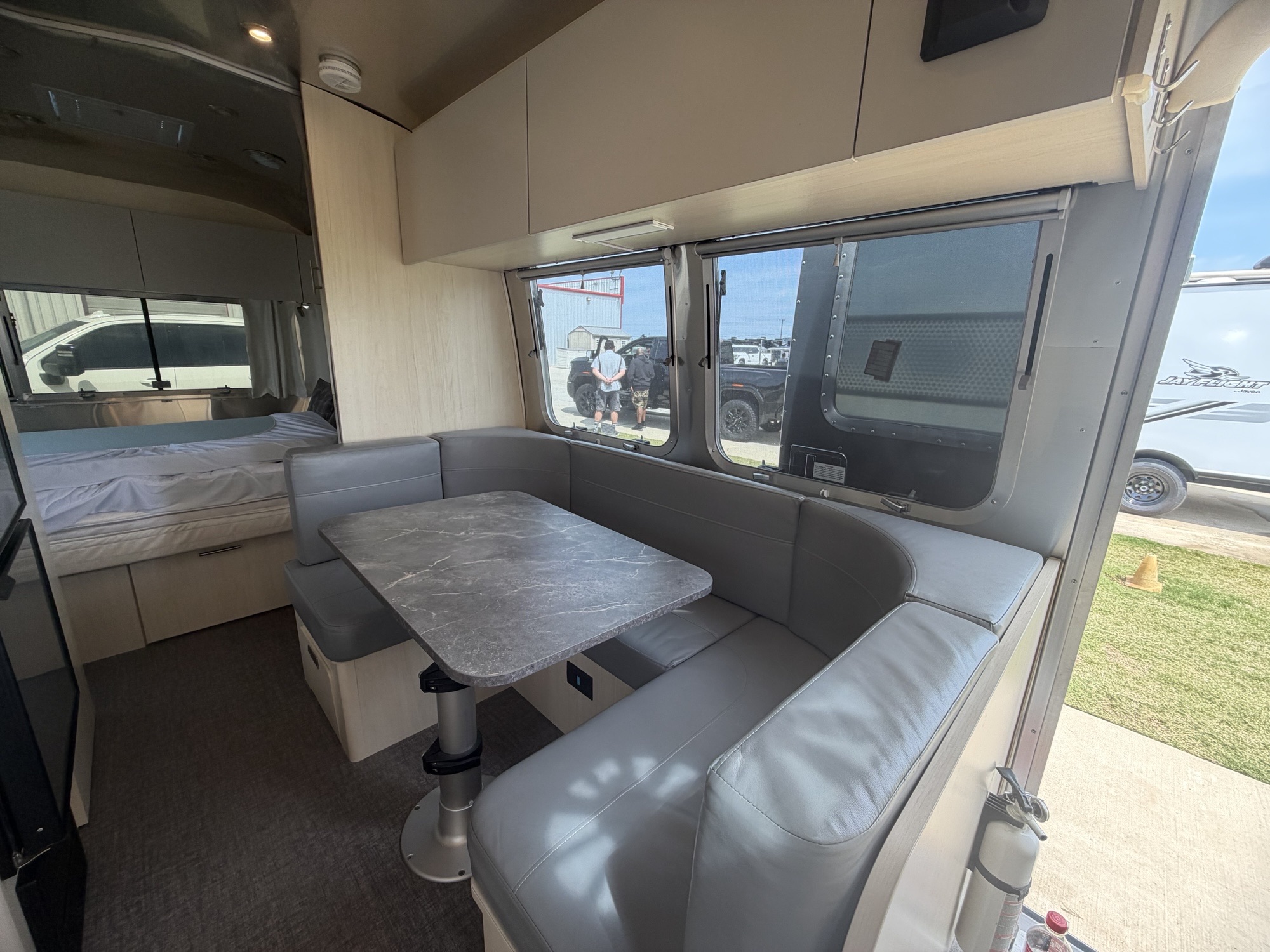 2024 AIRSTREAM FLYING CLOUD 23FB - Image 11