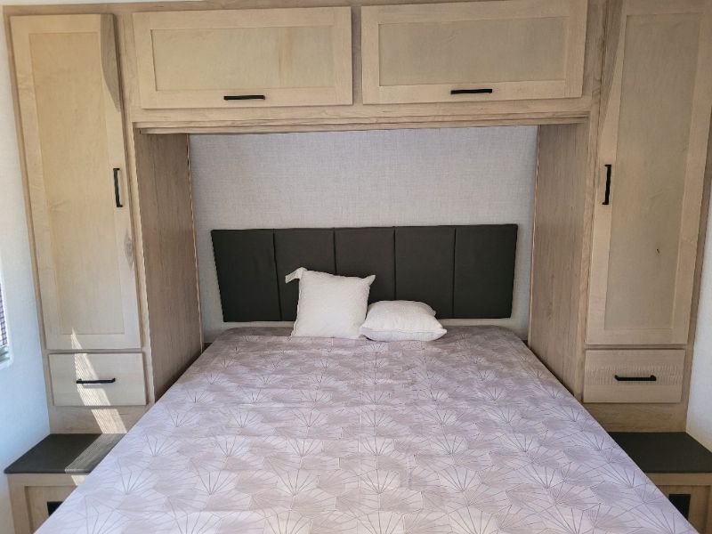 2027 Ember RV Touring Edition 2300MLL - Image 18