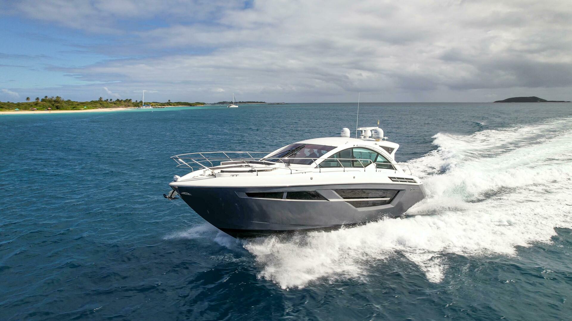 2019 Cruisers Yachts 50 Cantius - Image 7