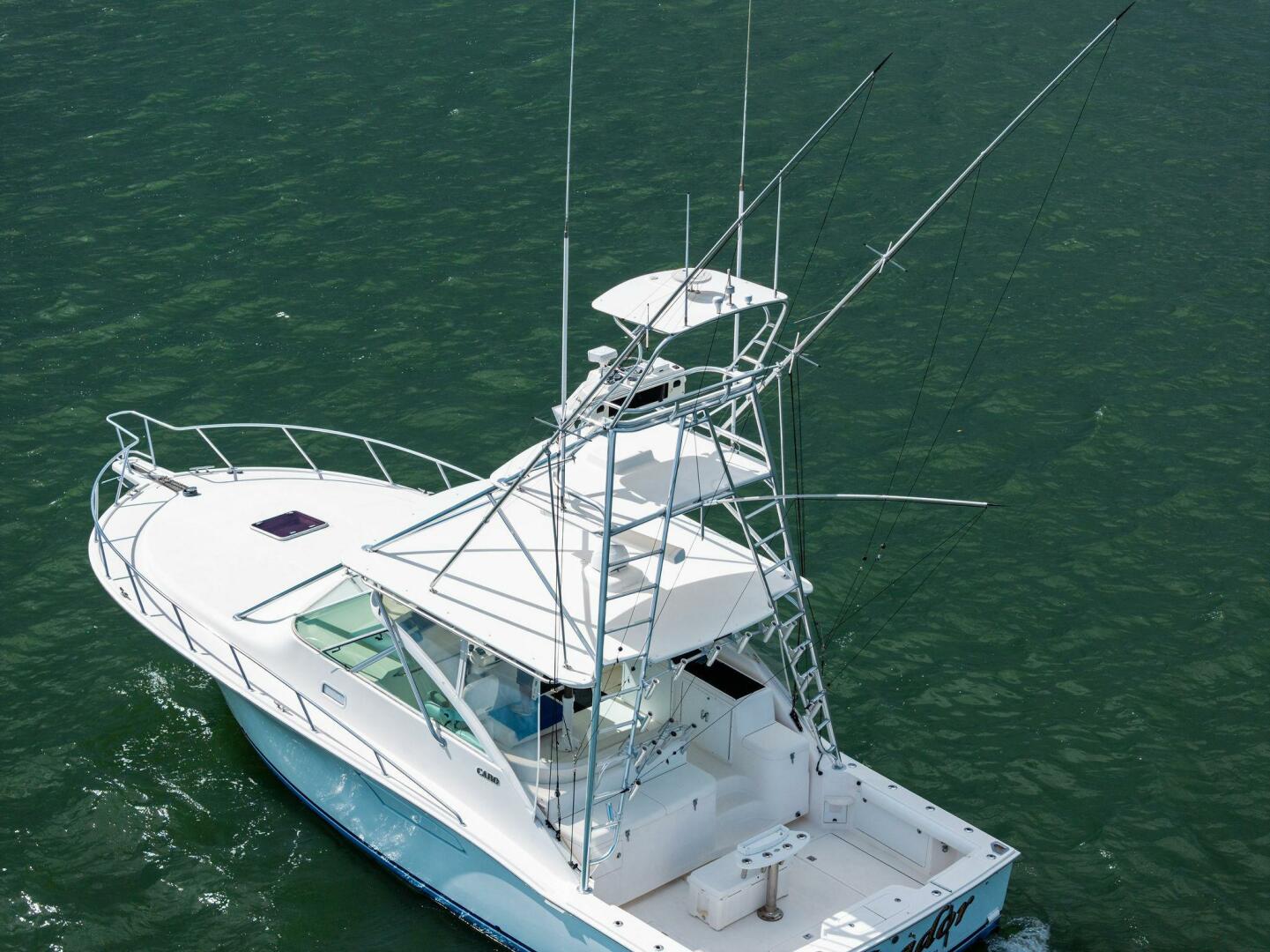 2004 Cabo 40 Hardtop Express - Image 6