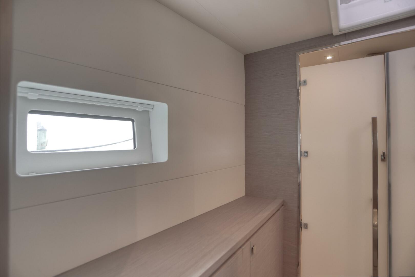 2022 Fountaine Pajot MY6 - Image 119