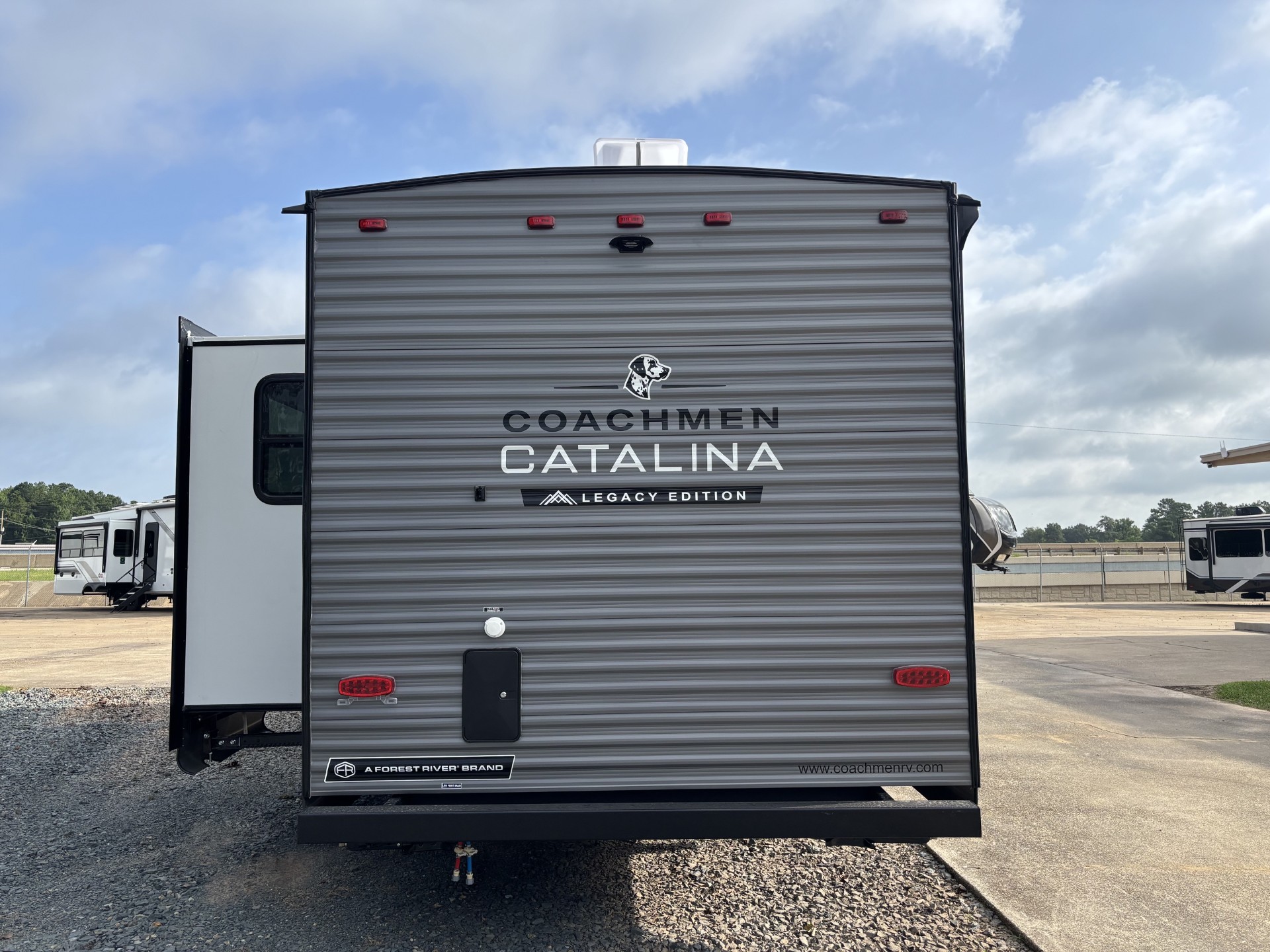 2027 Coachmen Catalina Legacy Edition 243RBS - Image 7