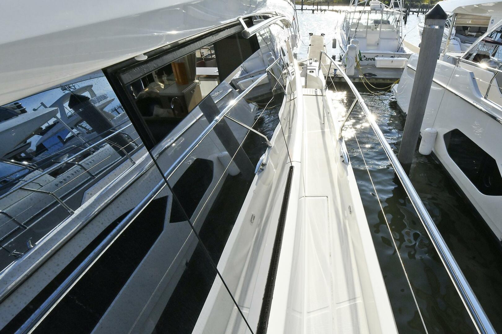 2018 Prestige 560 Fly - Image 77