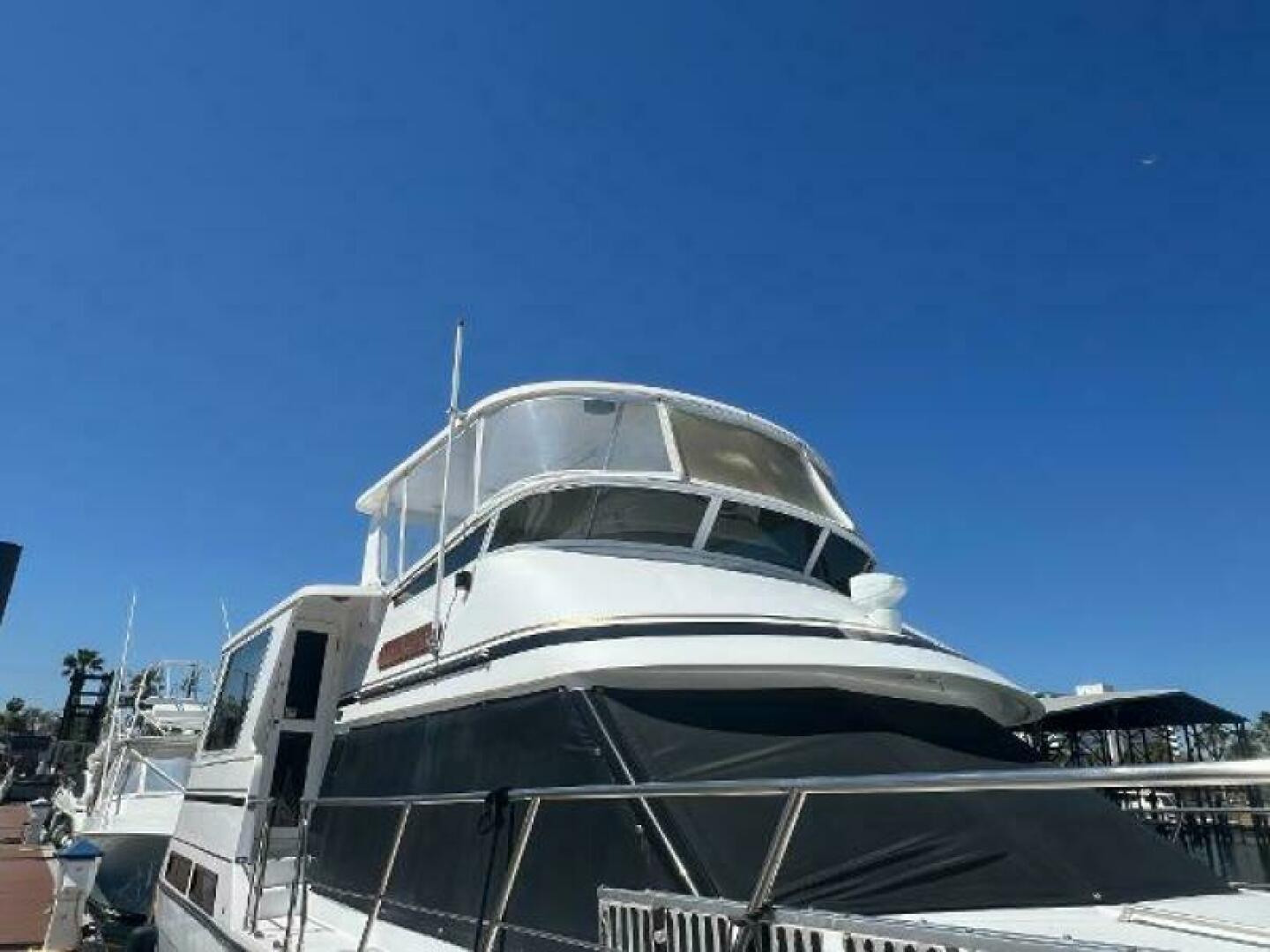 1998 Hyatt 51 Aft Cabin MY - Image 11