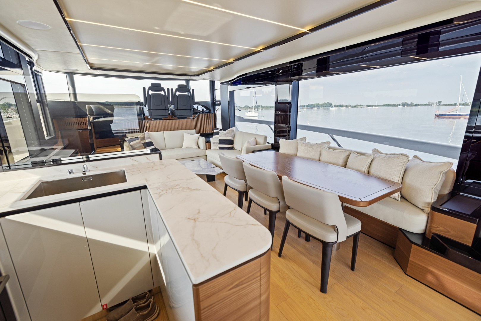 2024 Absolute Navetta 64 - Image 36