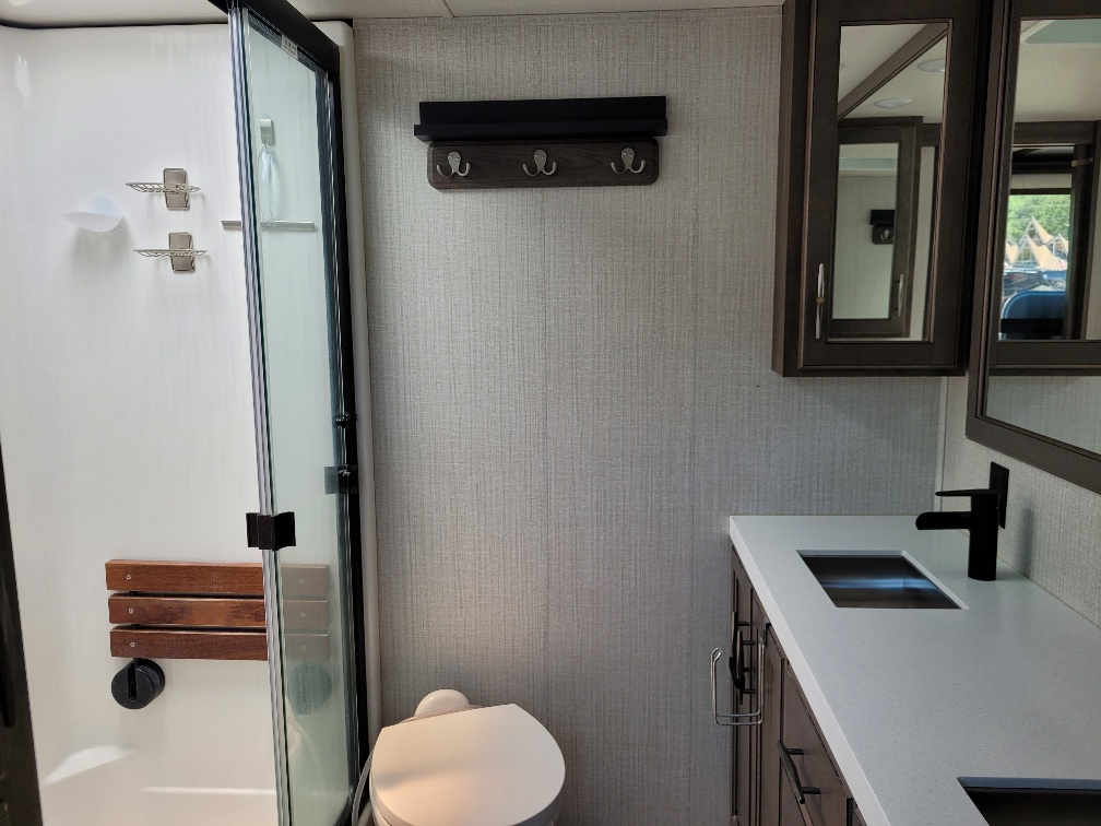 2022 Grand Design Solitude 390RK - Image 17