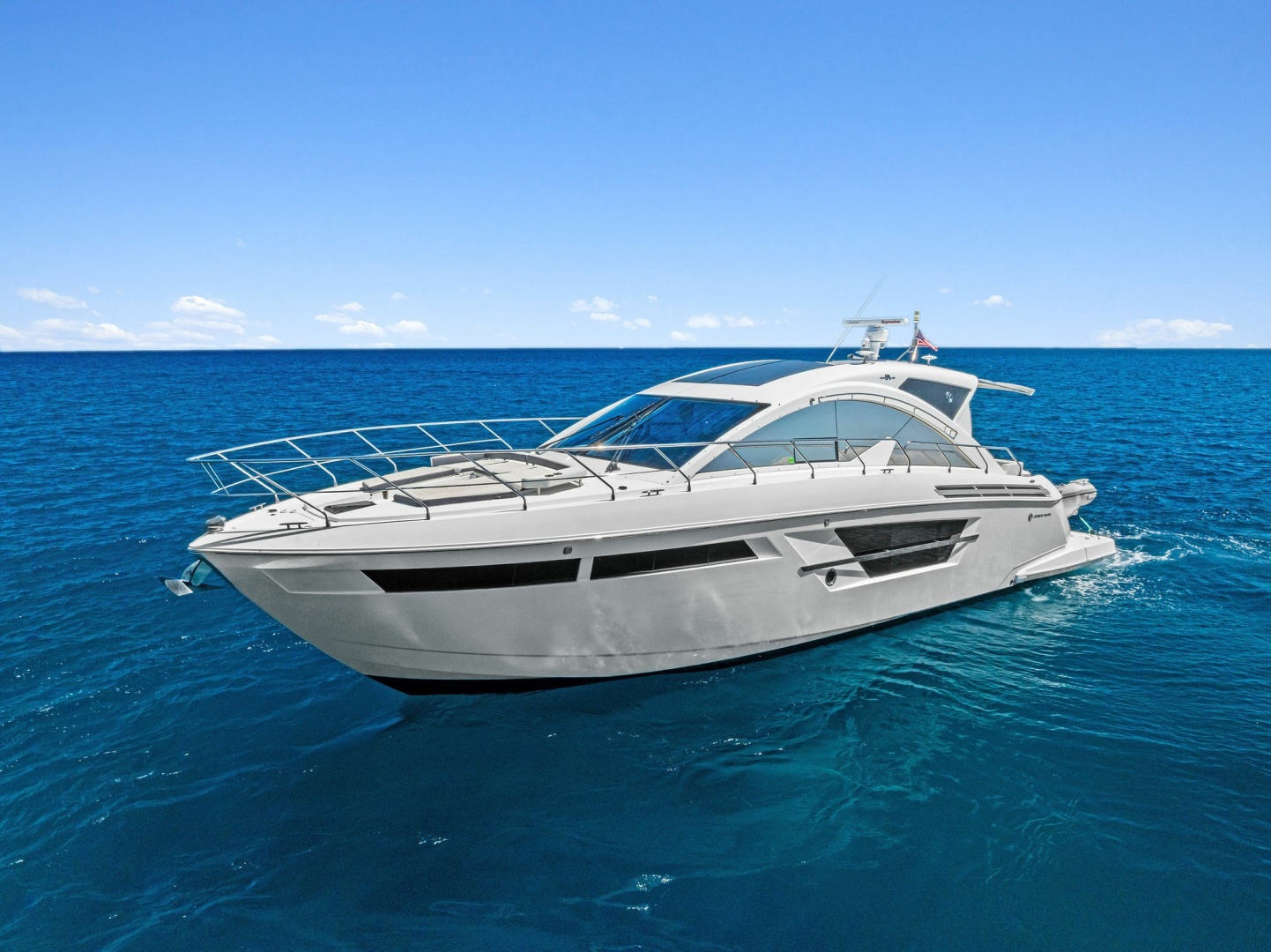2019 Cruisers Yachts 54 Cantius - Image 6