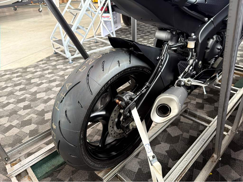 2026 Yamaha YZF-R6 RACE • 1 of 130 Final Year - Image 10