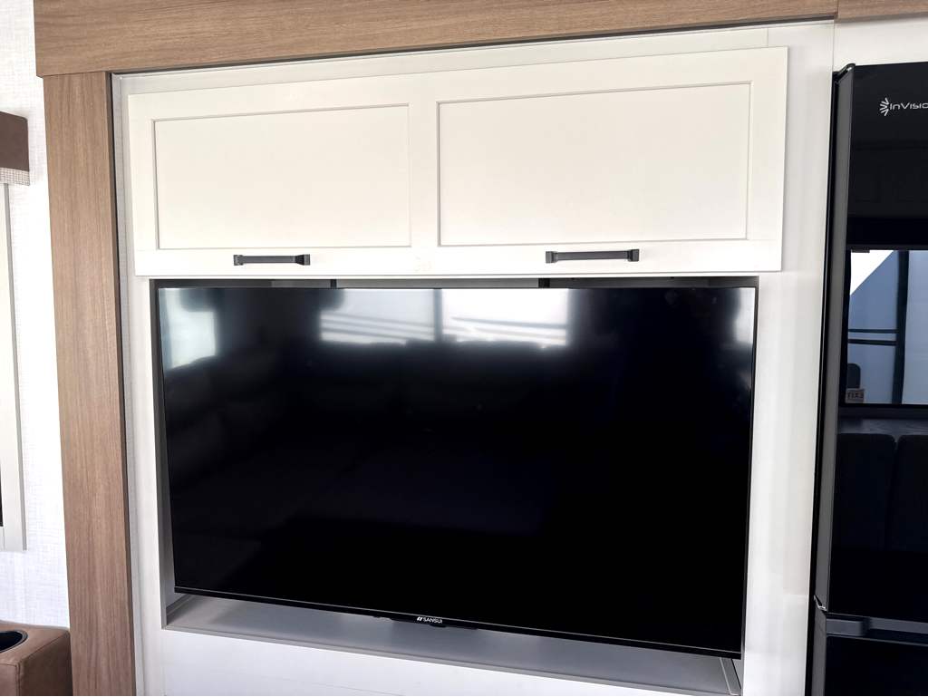 2027 VENTURE RV SPORTTREK 261VRL - Image 12