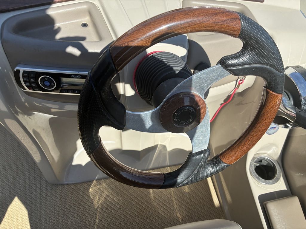 2014 Avalon C SERIES WIND JAMMER 24 - Image 20