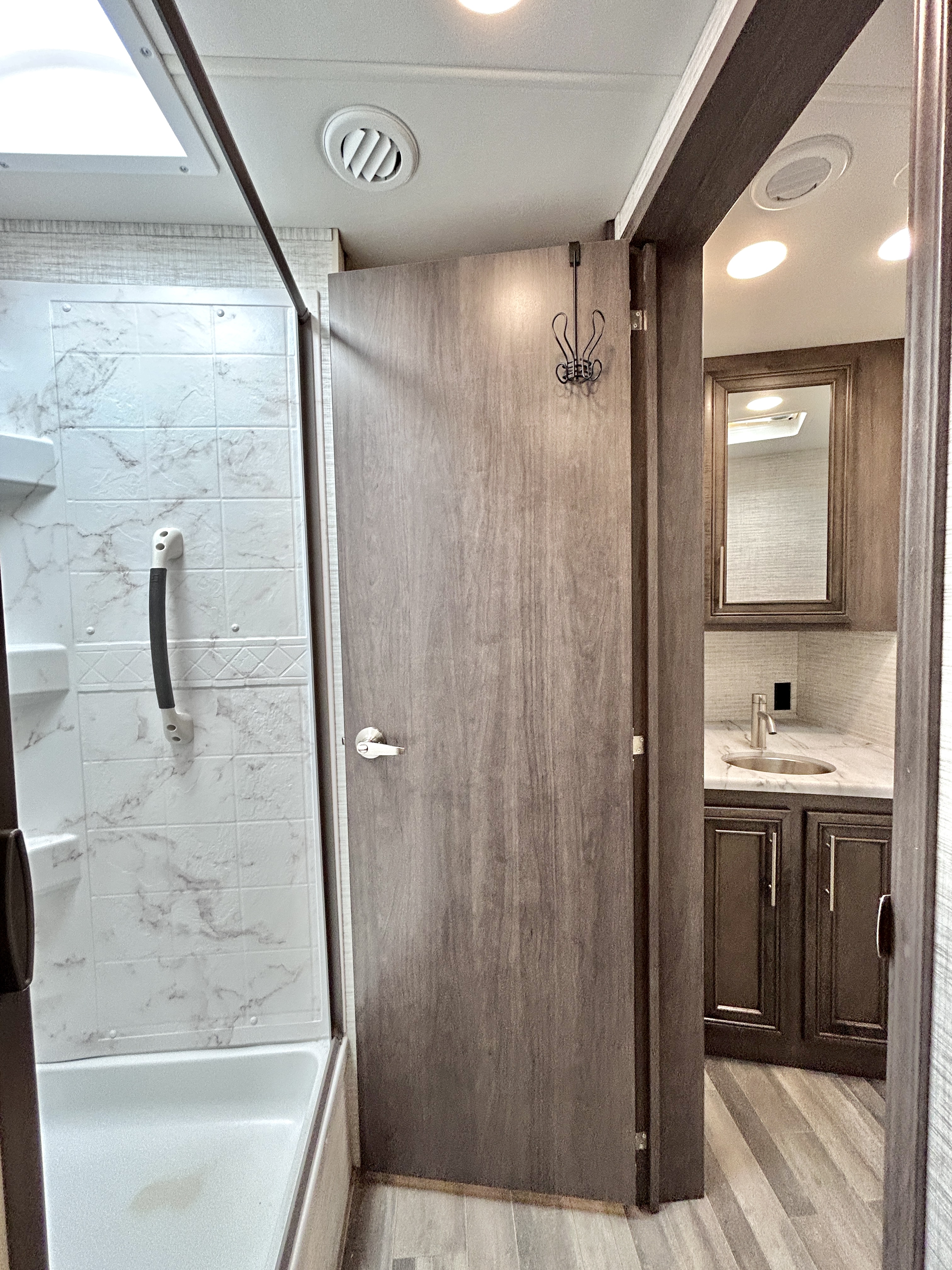 2023 ENTEGRA COACH ENTEGRA 34B - Image 22