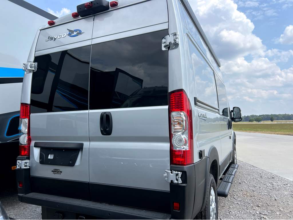 2026 JAYCO COMET 18C - Image 4