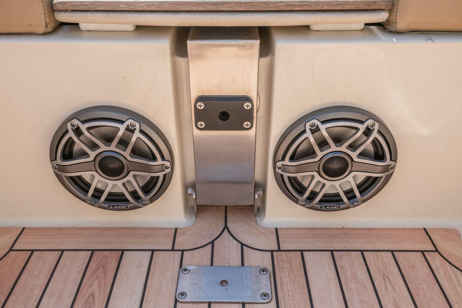 2013 Chris-Craft Launch 32 - Image 19