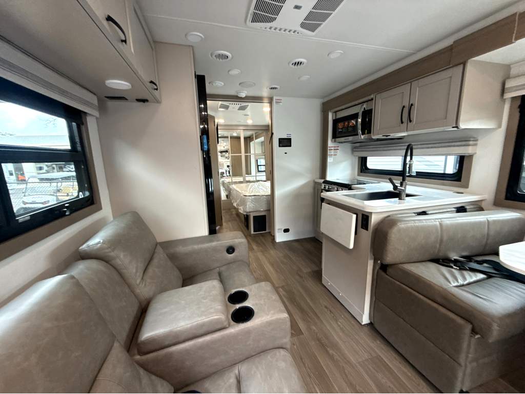 2027 JAYCO GREYHAWK XL 32U - Image 18