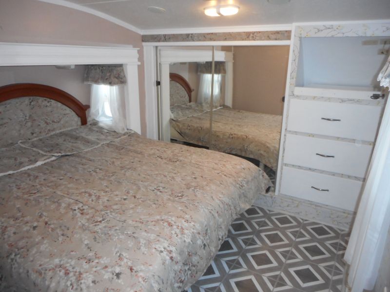 2012 Keystone Cougar 326MKS - Image 10