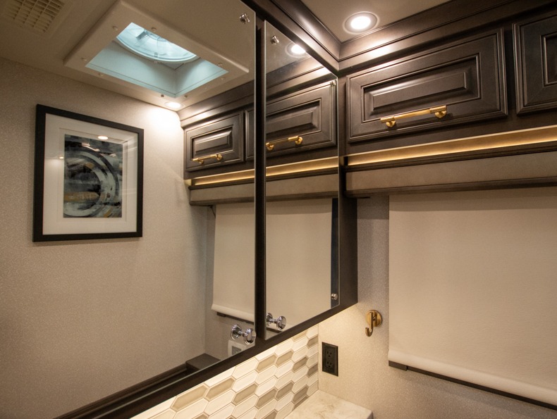 2026 Entegra Coach Cornerstone 45V - Image 16