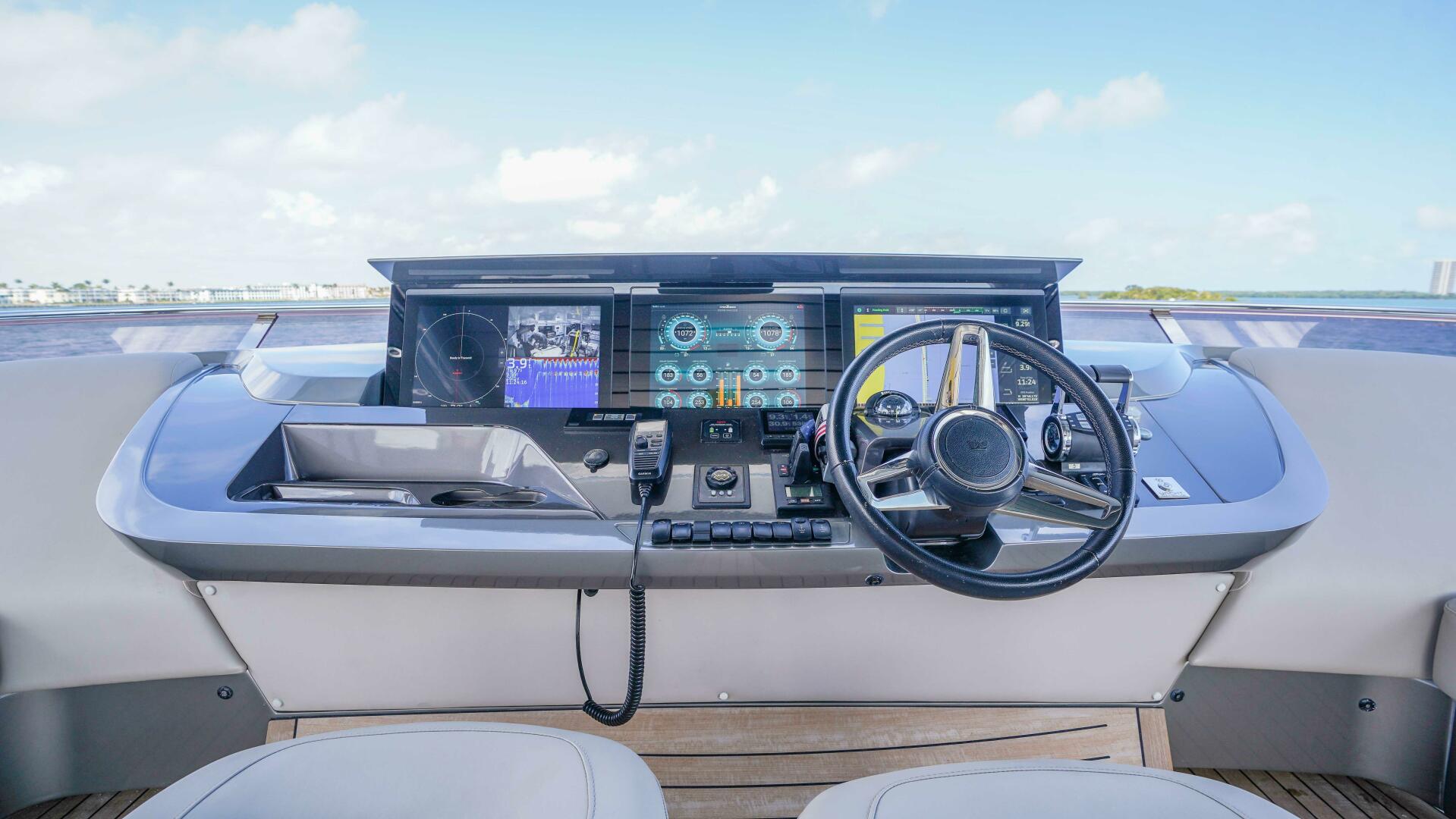 2021 Princess Y85 - Image 30