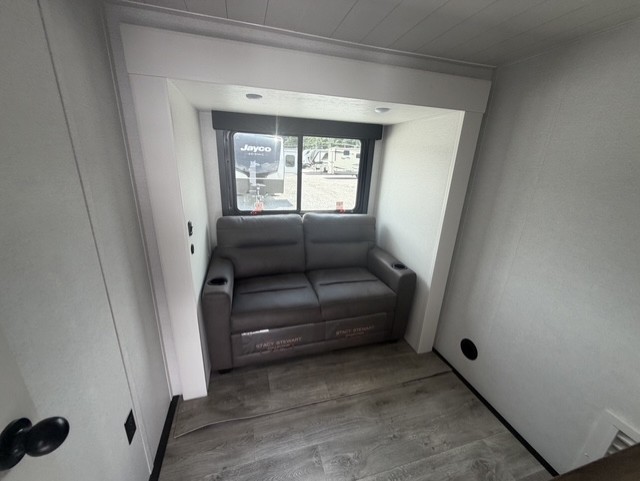 2027 JAYCO EAGLE 355MBQS - Image 18