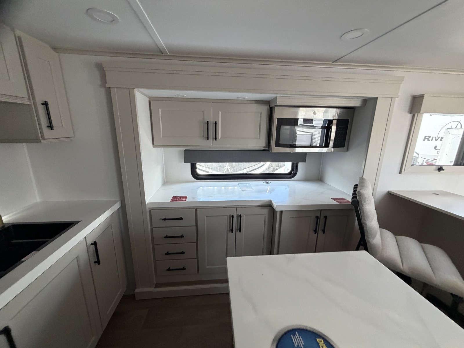 2026 GRAND DESIGN 390RK - Image 28