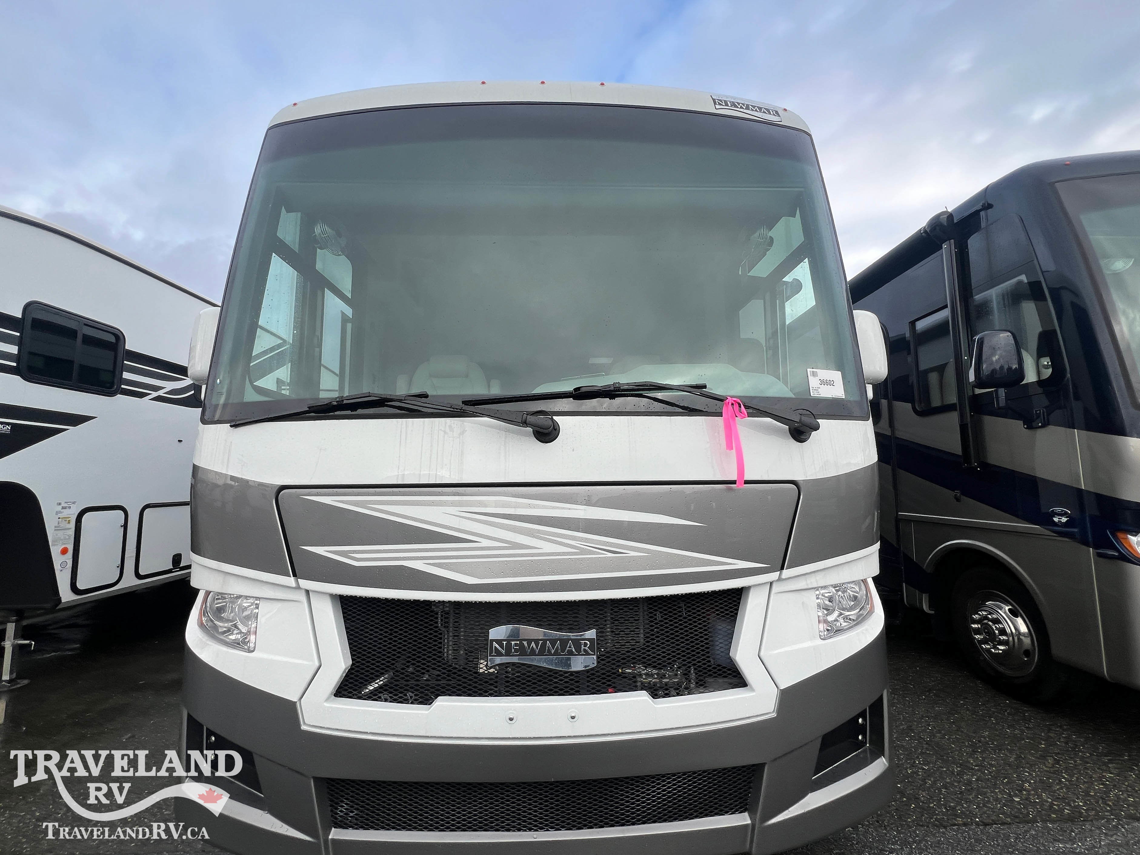 2026 Newmar Bay Star Sport 3225 - Image 5
