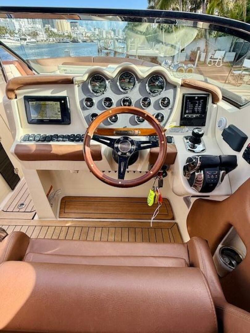 2015 Chris-Craft Launch 32 - Image 46