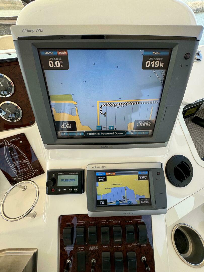 1998 Sea Ray 480 Sedan Bridge - Image 17