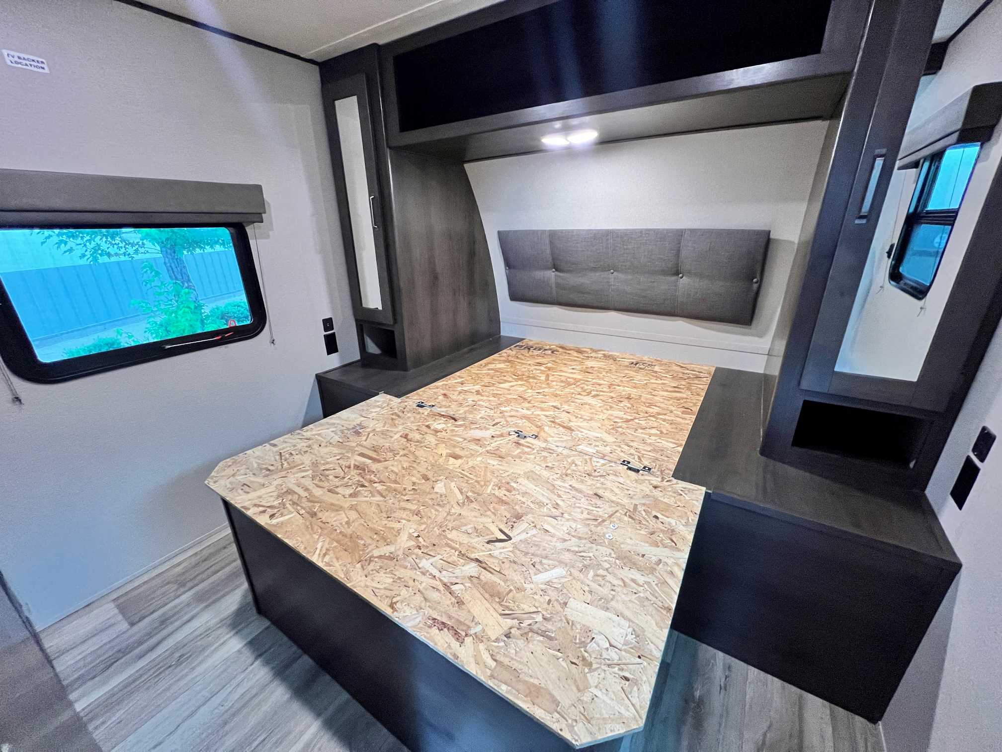 2022 Grand Design Transcend XPLOR 261BH - Image 19