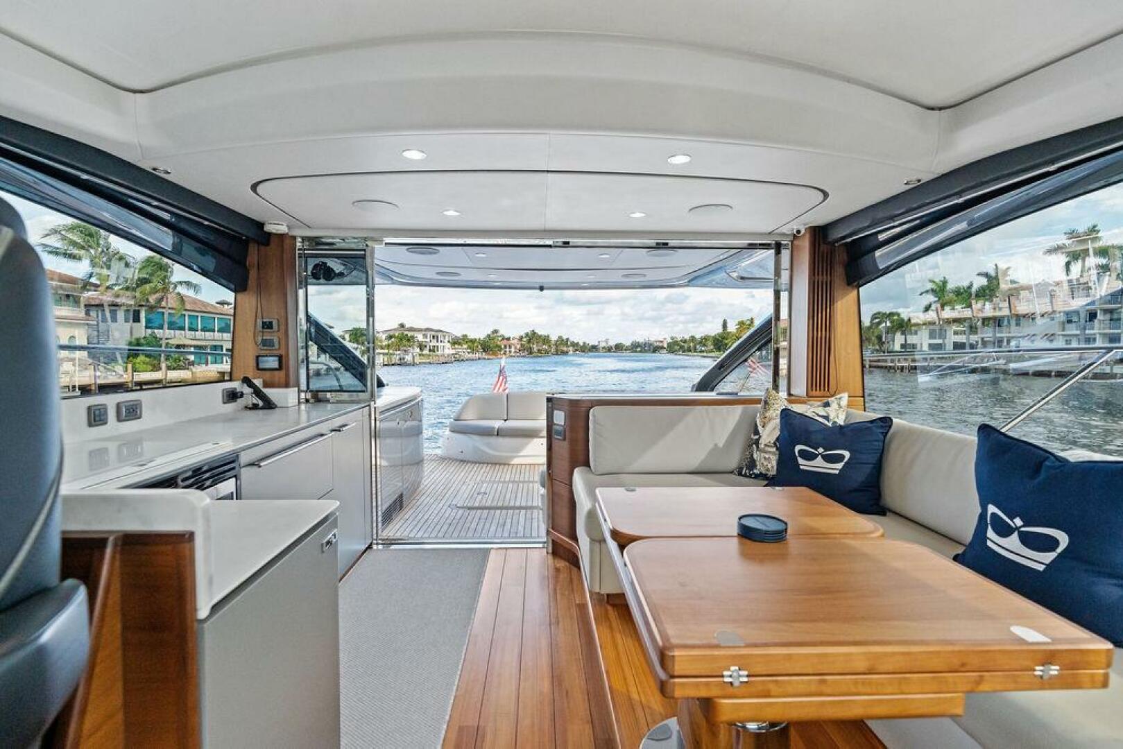 2021 Princess V55 - Image 24