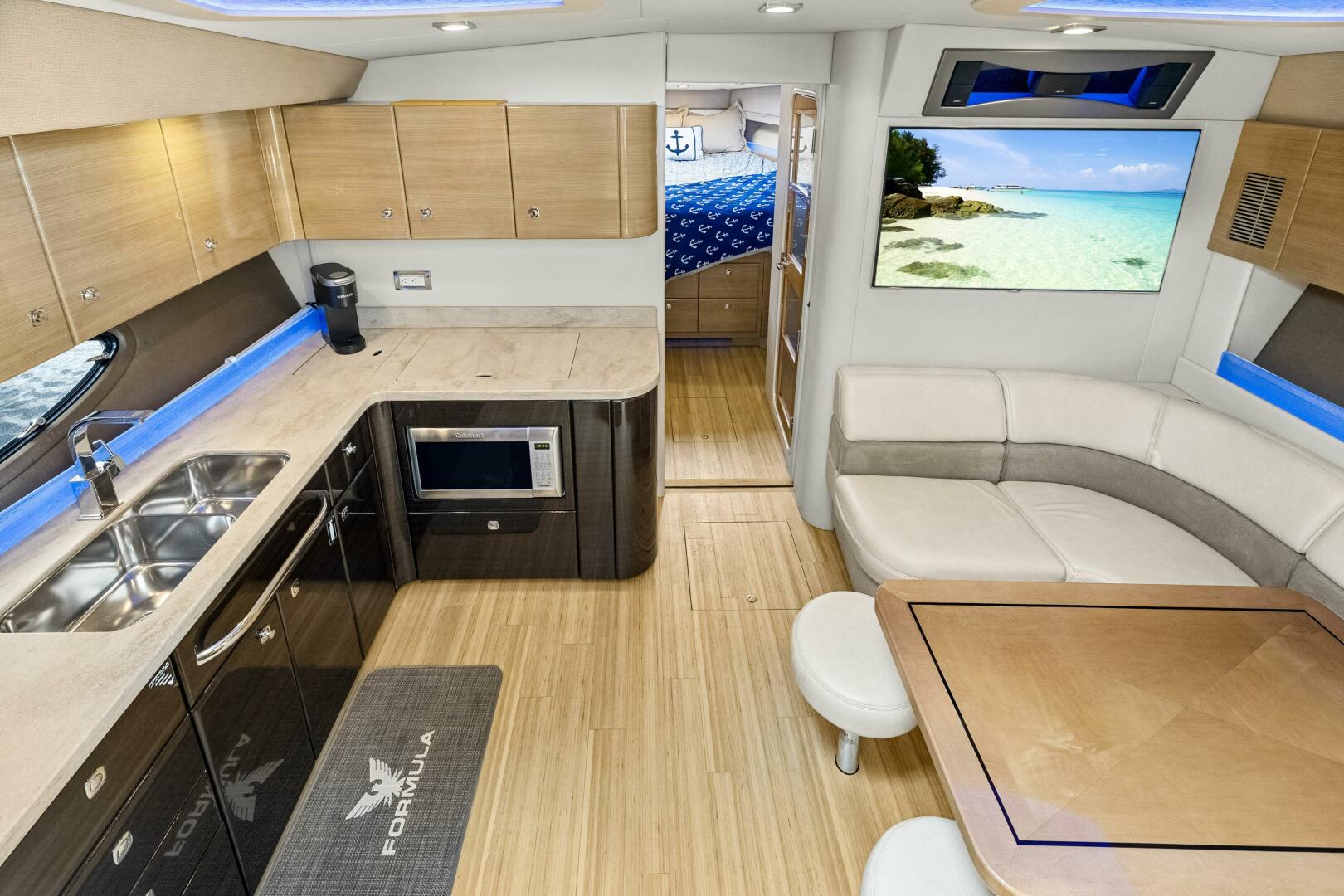 2016 Formula 45 Yacht - Image 17