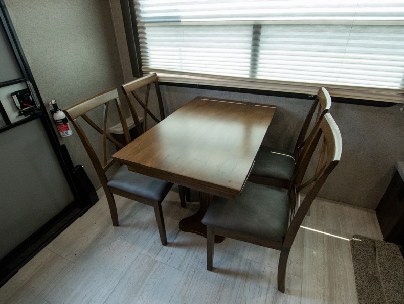 2019 Forest River Rockwood Ultra Lite 2604WS - Image 6