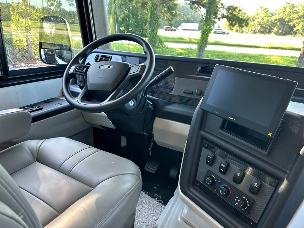 2027 ENTEGRA COACH VISION XL 36C - Image 26
