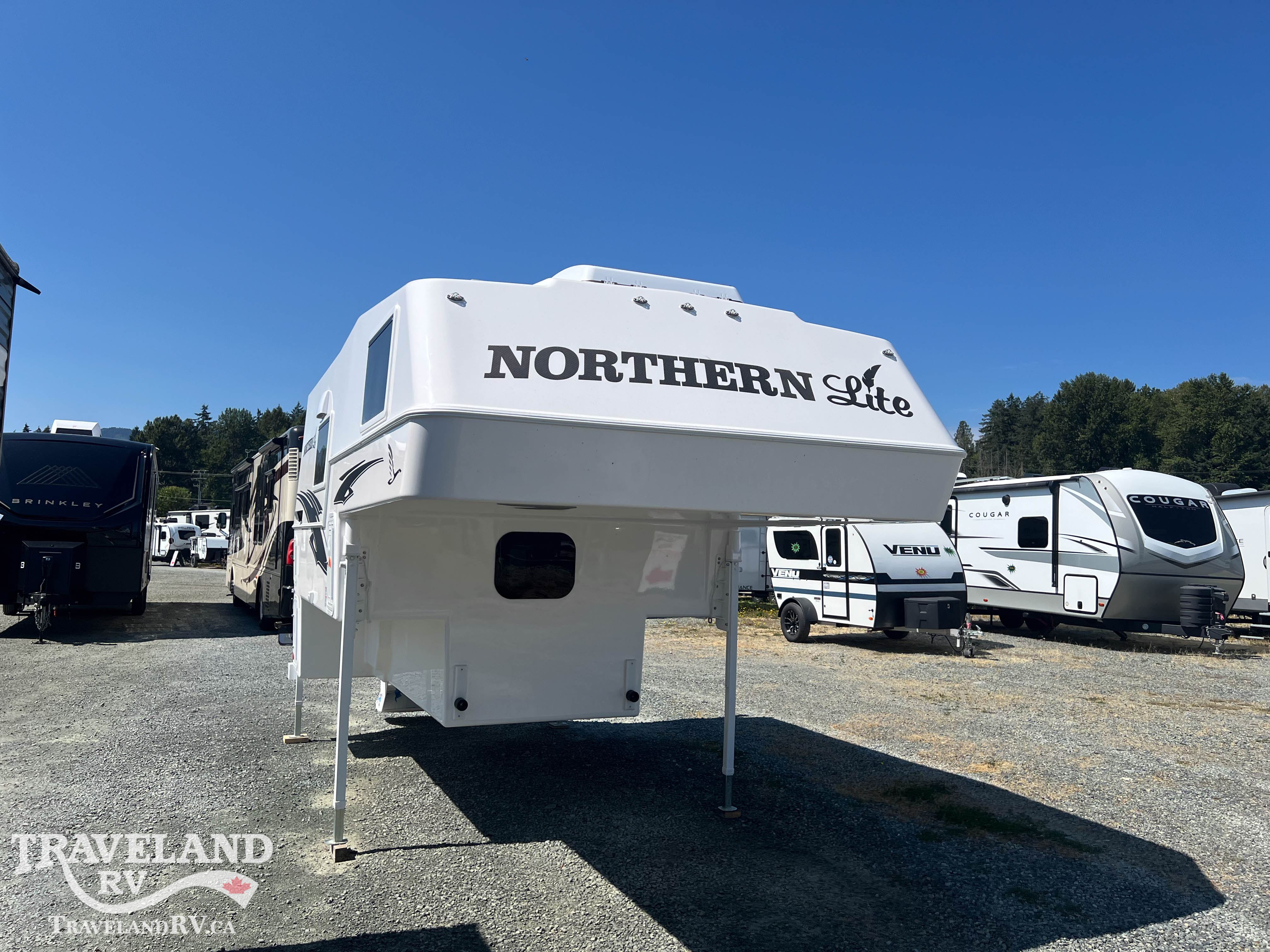 2027 NORTHERN LITE SPORTSMAN PLUS 8-11 WET BATH - Image 1