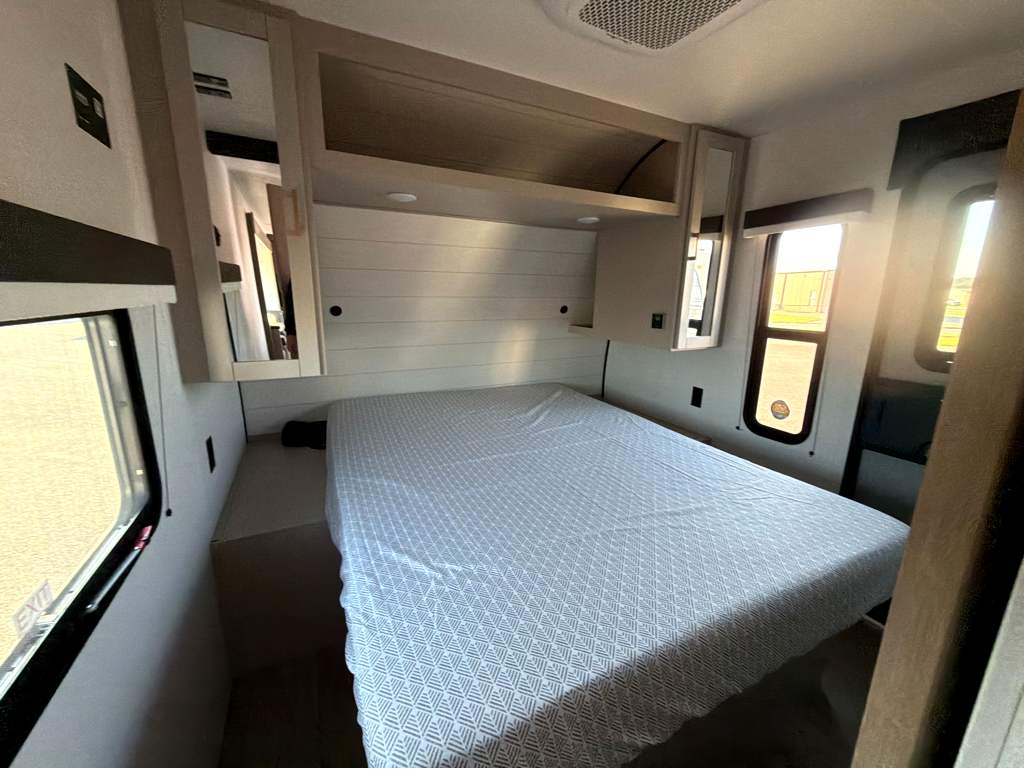 2027 Jayco Jay Flight SLX 261BHS - Image 19