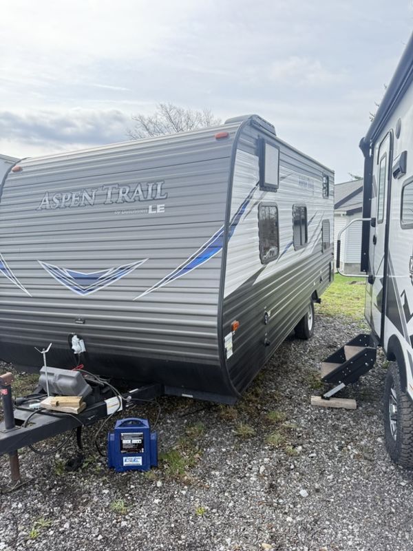 2019 Aspen Trail 1700BH - Image 1