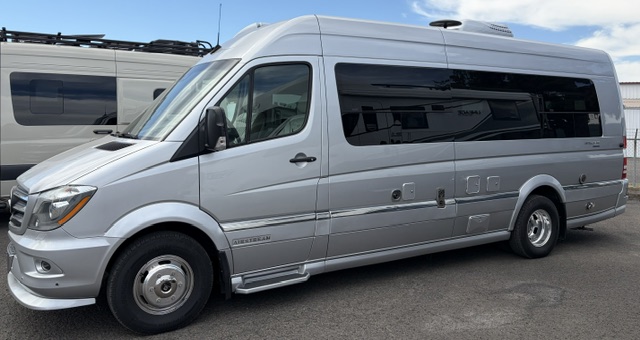 2019 Airstream Interstate Lounge EXT - Image 4