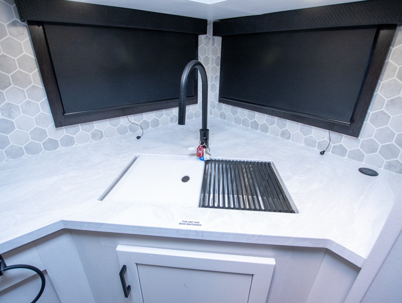 2024 Jayco White Hawk 27RK - Image 10