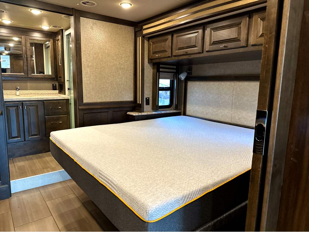 2018 TIFFIN ALLEGRO RED 37BA - Image 19
